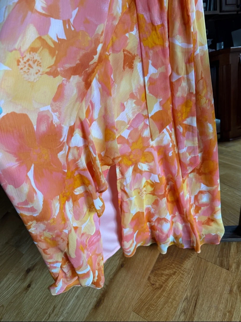 London Times Peachy Floral wedding Guest Dress - Picture 4 of 6